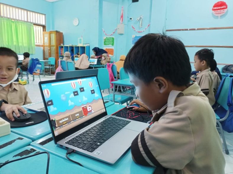 Teknologi dalam Pendidikan